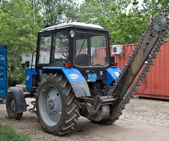 Траншеекопатель в аренду в Усть-Илимске и  Иркутской области